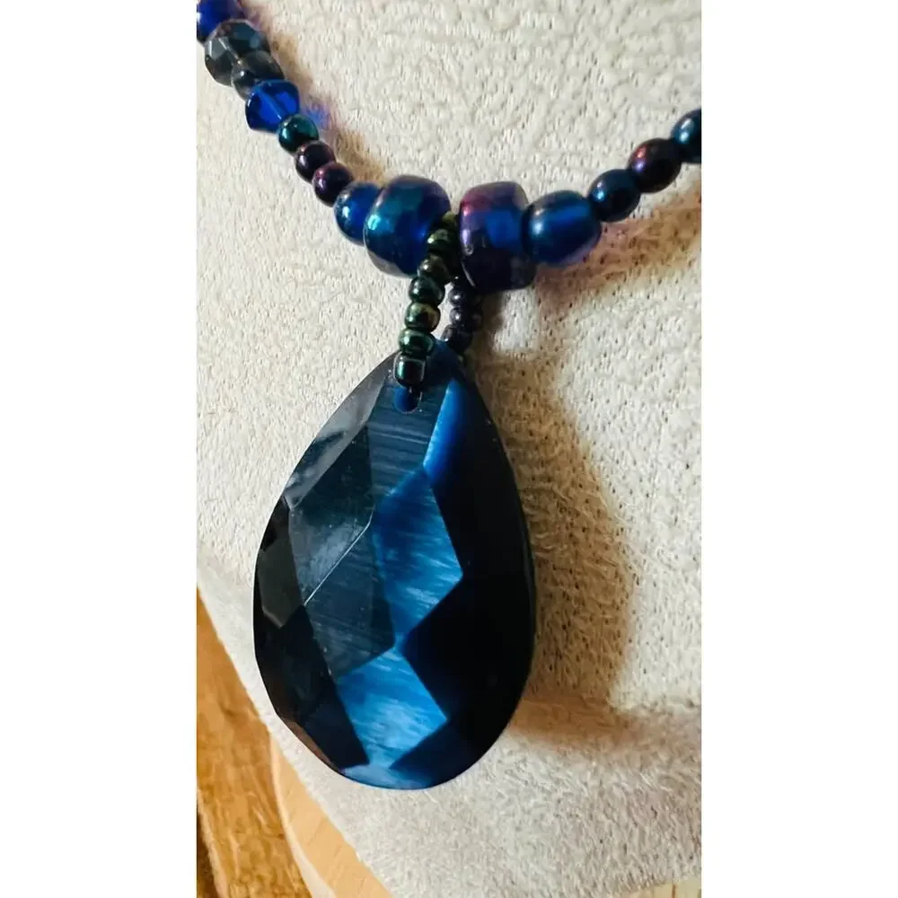 925 Silver Beaded Necklace with Teardrop Pendant